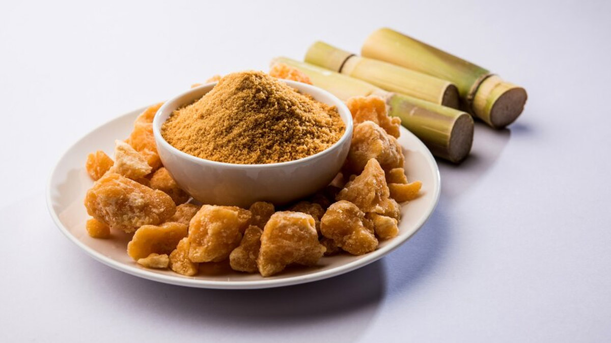 benefits-of-drinking-tea-with-jaggery-01