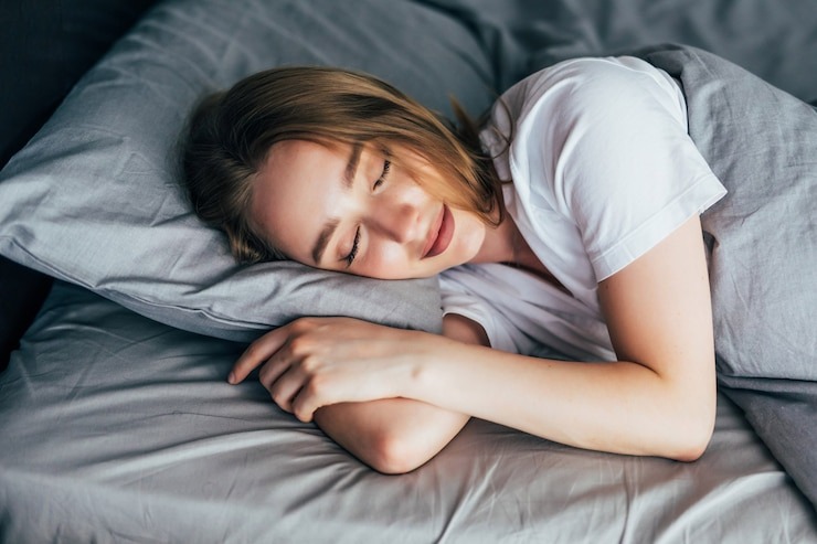 woman-sleeping_231208-12161