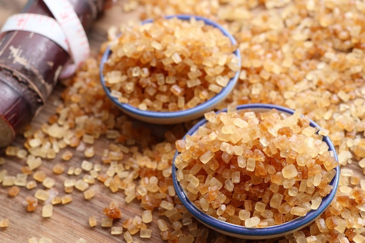 organic-sugarcane-with-molasses