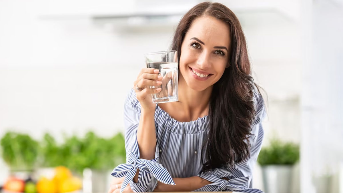 how-much-water-should-i-drink-while-fasting-main