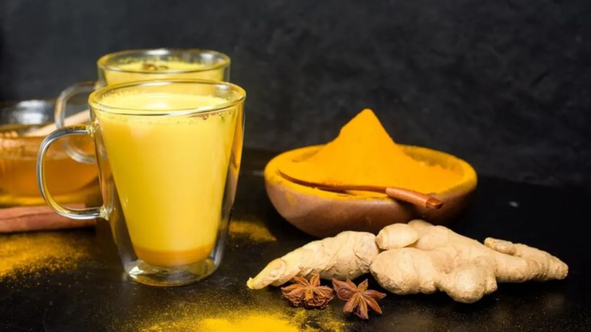 மஞ்சள் Vs இஞ்சி நீர்.. மழைக்காலத்தில் எதிர்ப்பு சக்தியை அதிகரிப்பது எது.?