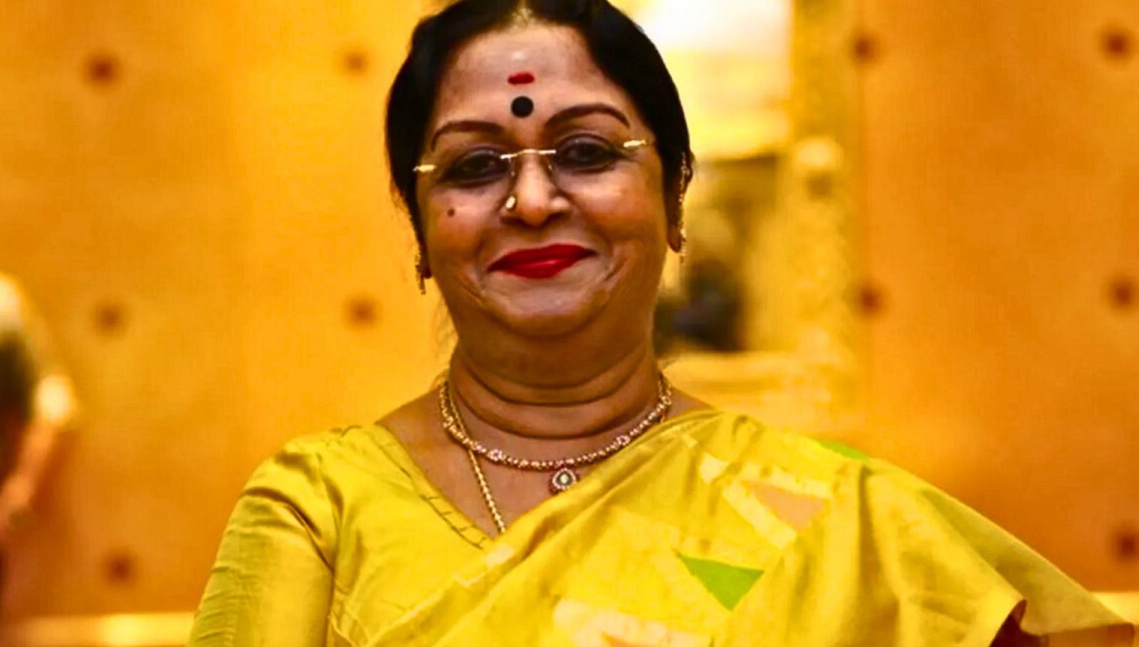 கண்கலங்க வைத்த கன்னடத்து பைங்கிளி சரோஜாதேவி மரணம்., அந்த ஒரு நொடி!