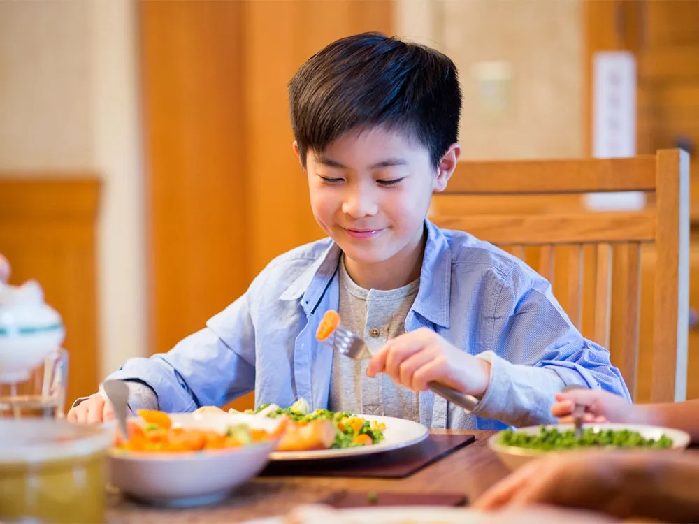 Food for Child's Nutrition: உங்க குழந்தை அறிவாகவும், ஆரோக்கியமாகவும் வளரனுமா? - இந்த 5 உணவுகளை கொடுங்க...!