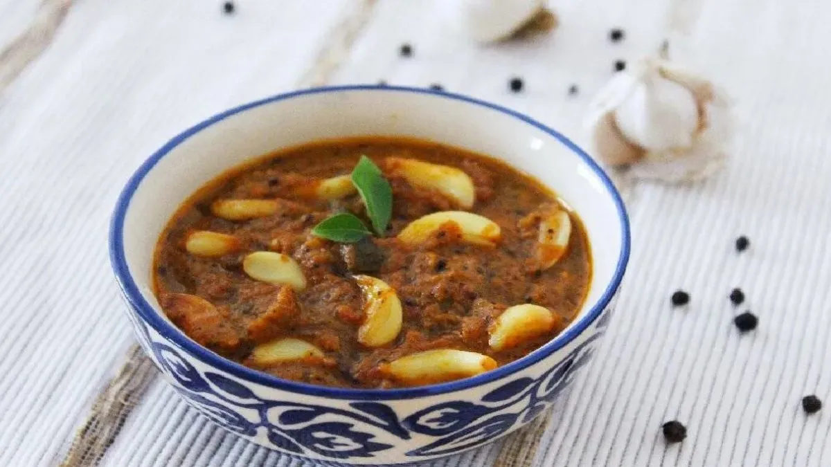 சுவையும் ஆரோக்கியமும்! செட்டிநாடு ஸ்டைல் ஸ்பெஷல் பூண்டு குழம்பு.. இப்படி செஞ்சி பாருங்க! மிச்சமே இருக்காது