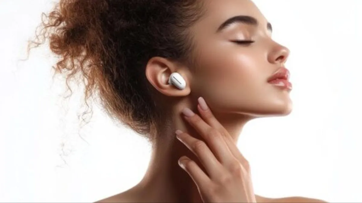 Headphones போட்டு சத்தமா பாட்டு கேட்டுட்டே இருக்கீங்களா.? அவ்வளோ தான்.. உங்க காது போச்சி.! மருத்துவர் எச்சரிக்கை..