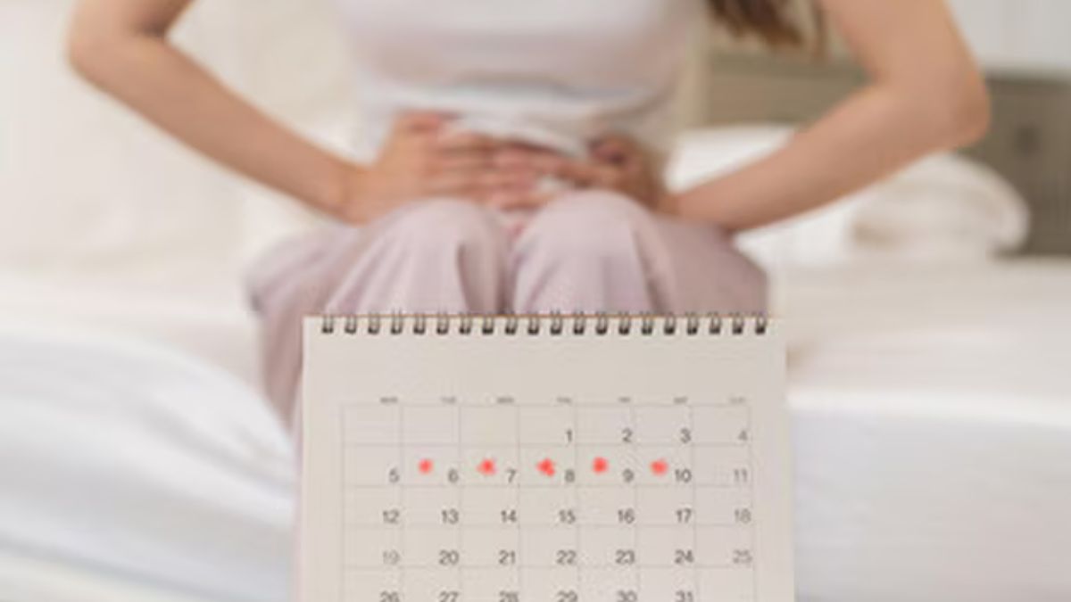 மாதவிடாய் சுழற்சியின் ஒவ்வொரு கட்டத்திலும் ஏற்படும் அறிகுறிகளும், அதைக் கையாளும் முறைகளும்..