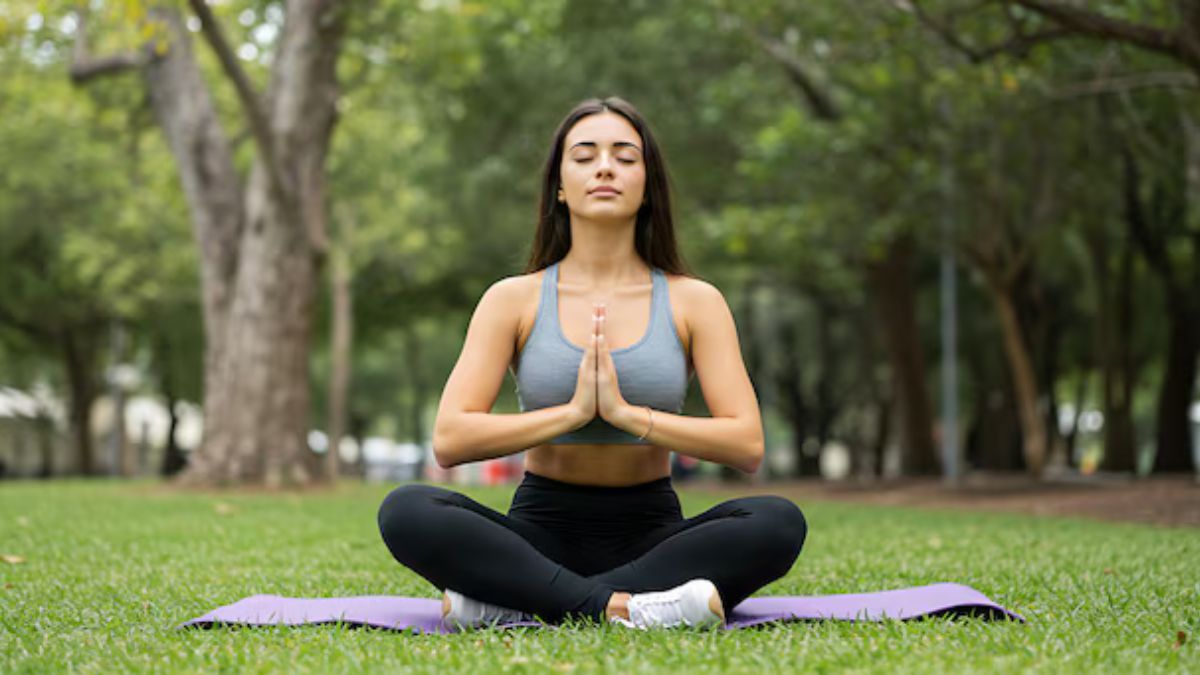 தியானம் செய்வதால் டிஜிட்டல் மன அழுத்தத்தை எப்படி குறைக்கலாம்? நிபுணர் பரிந்துரை