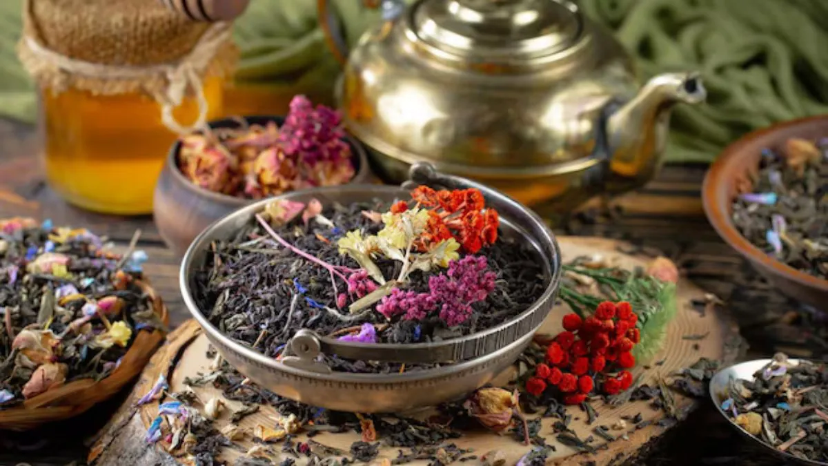 பல பிரச்சனைகளைப் போக்கும் 6 மூலிகைகள்.. எப்போது, எப்படி சாப்பிட வேண்டும்? மருத்துவரின் விளக்கம்