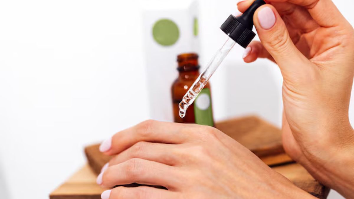 நகங்கள் நல்லா லுக்கா இருக்கணுமா? இந்த 5 எண்ணெய் உங்களுக்கு உதவும்.. மருத்துவர் பரிந்துரை