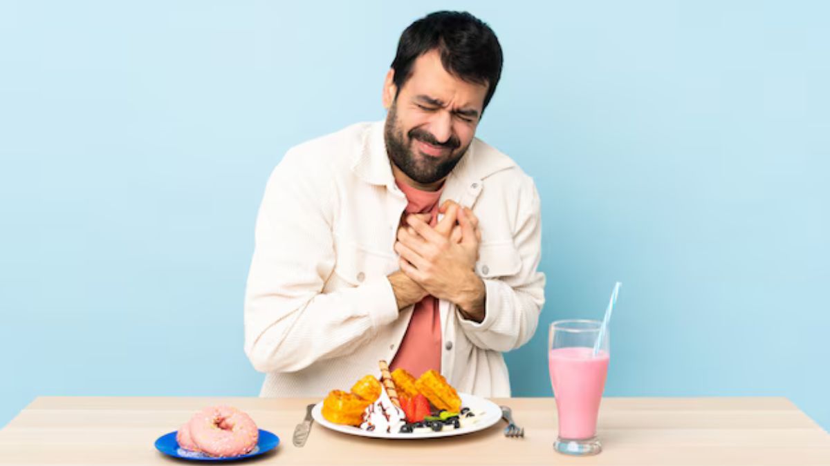 இதயத்தை வேகமாக சேதப்படுத்தும் இந்த 5 உணவுகளை சாப்பிடுவதை உடனே நிறுத்துங்க.. மருத்துவர் தரும் விளக்கம்