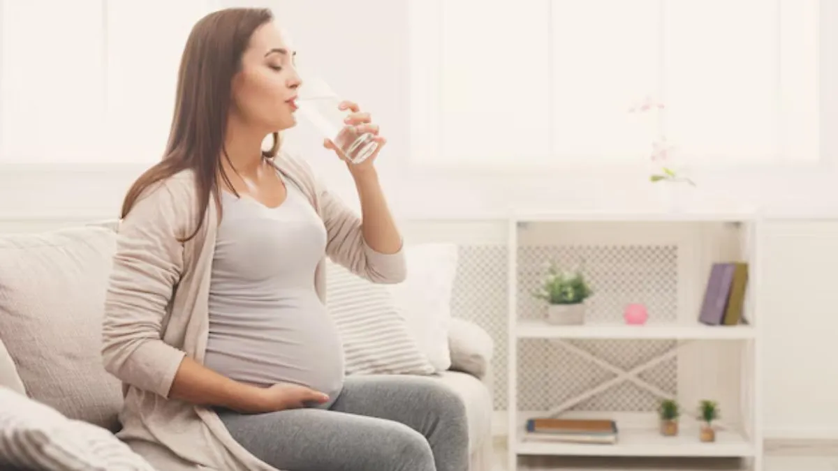 கர்ப்ப காலத்தில் அதிகம் தாகம் எடுக்குதா? இது உண்மையில் நல்லதா? மருத்துவரிடம் தெரிந்து கொள்ளுங்கள்