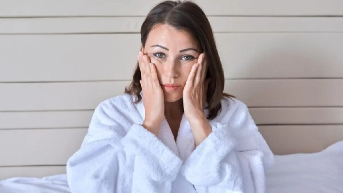 லேட் நைட் தூங்குவது விரைவில் எழுந்திருப்பது.. தூங்காமல் இருப்பதால் உங்க சருமத்தில் என்னாகும் தெரியுமா? தீர்வுகள் இங்கே