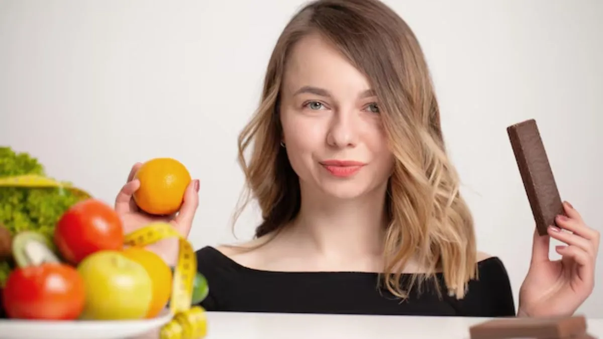 பெண்கள் இயற்கையாகவே ஹார்மோன்களை சமநிலைப்படுத்த என்ன உணவுகளை சாப்பிட வேண்டும்?