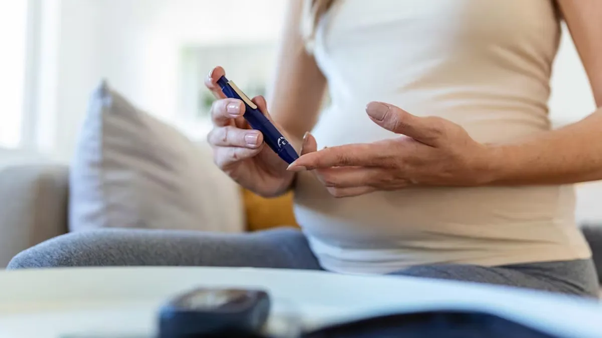 World Diabetes Day 2025: கர்ப்பிணிகளே கவலை வேண்டாம்.. நீரிழிவு நோயை சமாளிக்க சூப்பர் டிப்ஸ் இதோ..