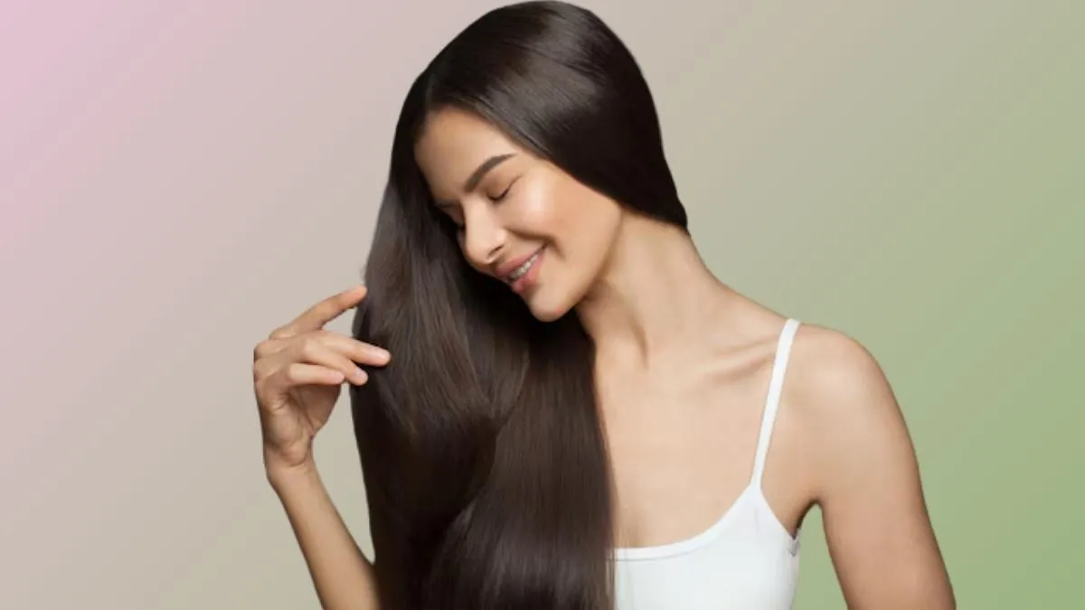 வீட்டிலேயே மென்மையான, பட்டு போன்ற முடியைப் பெற இந்த எளிய சமையலறை பொருள்கள் போதும்..