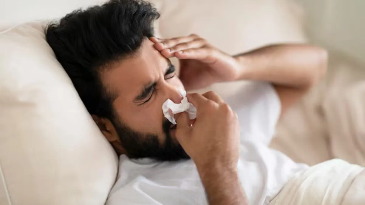 படுக்கும் போது மூக்கடைப்பு ஏற்படுவதற்கான காரணங்கள் என்ன தெரியுமா? அதை சமாளிப்பதற்கான குறிப்புகள் இதோ