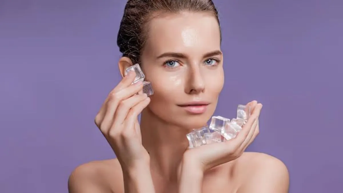 இரவில் முகத்தில் ஐஸ் கட்டிகளை இப்படி யூஸ் பண்ணி பாருங்க.. இதோ அதன் நன்மைகள்! நிபுணர் சொன்னது