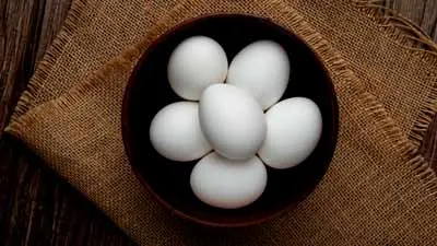 குளிர்காலத்தில் தினமும் முட்டை சாப்பிடலாமா.? நிபுணர்கள் கூறும் சரியான அளவு மற்றும் ஆரோக்கிய நன்மைகள்..