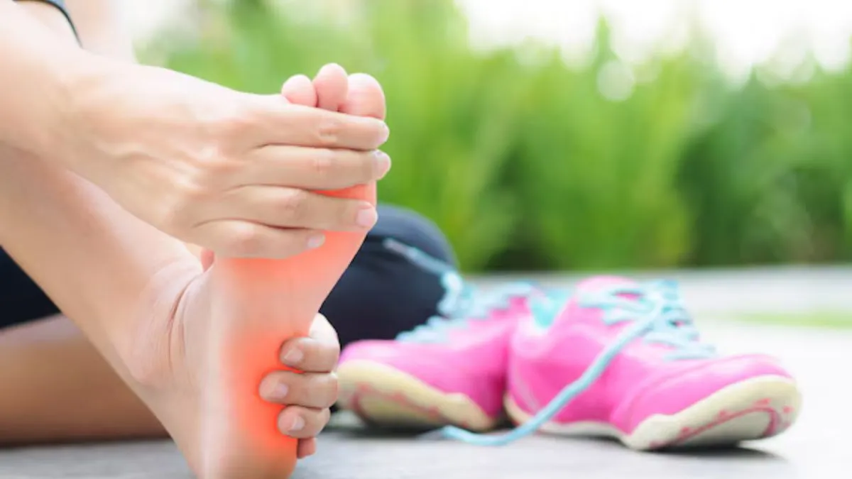 உங்க காலில் இந்த அறிகுறிகள் இருக்கா? அப்ப உங்க உடலில் இந்த பிரச்சனைகள் இருக்குனு அர்த்தம்.. மருத்துவர் தரும் விளக்கம்