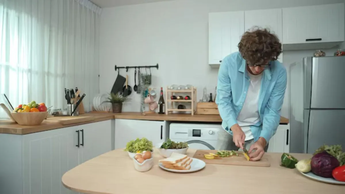 கிட்சனில் நீங்க மறந்தும் செய்யக்கூடாத தவறுகள் என்னென்ன தெரியுமா?