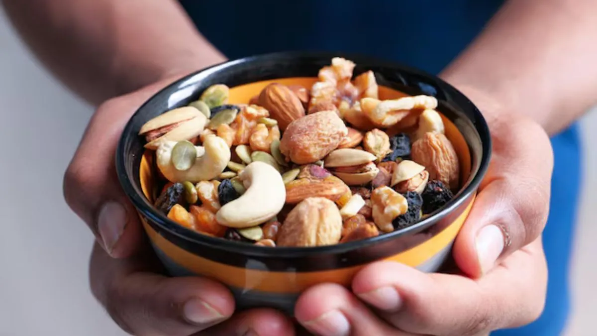 அதிகபட்ச நன்மைகளைப் பெற ட்ரை ஃபுரூட்ஸை சாப்பிடுவதற்கான சரியான வழி எது தெரியுமா?