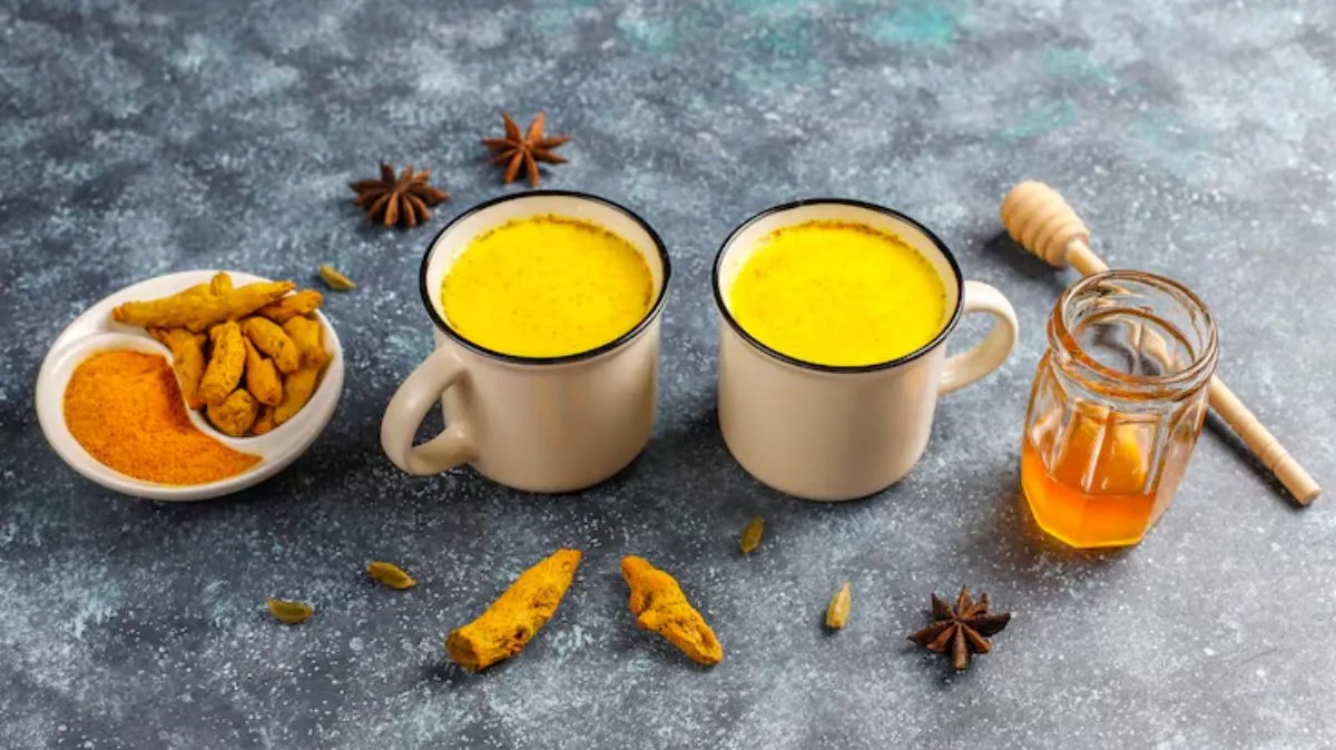 குளிர்கால வீக்கம், விறைப்பு.. மஞ்சளும் தேனும் ஏன் அவசியம்.? நிபுணர்கள் விளக்கம்..