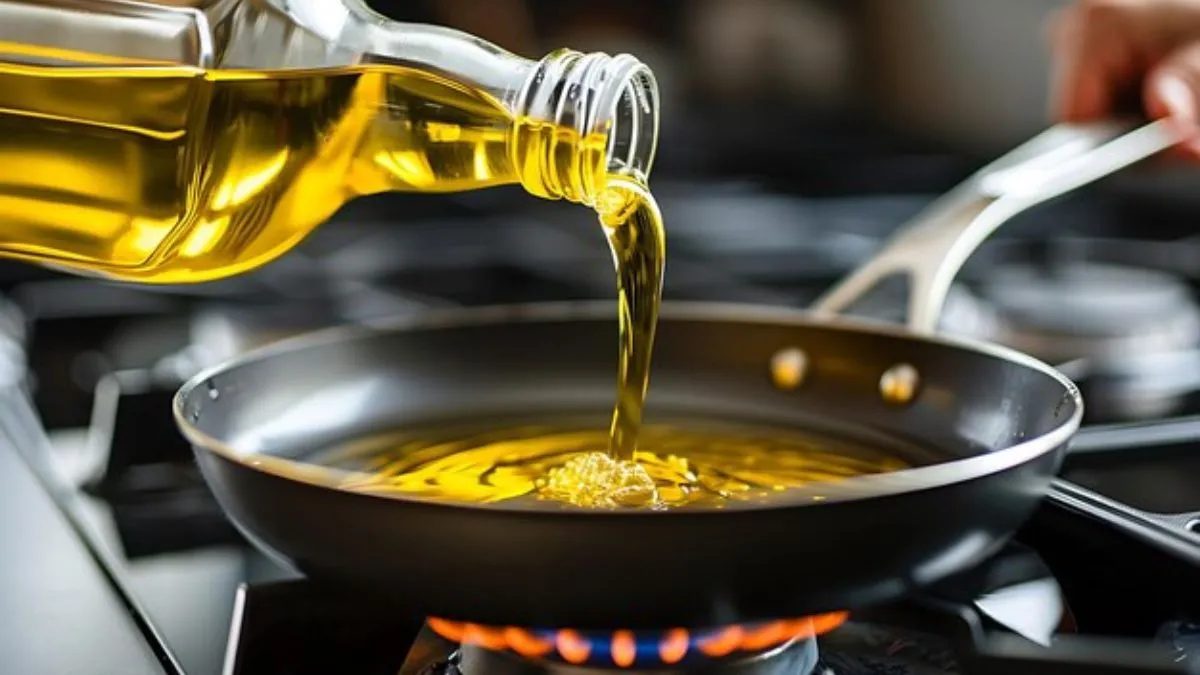 மீண்டும் மீண்டும் ஒரே சமையல் எண்ணெயை யூஸ் பண்ணுறீங்களா? நிபுணர் தரும் அட்வைஸ்