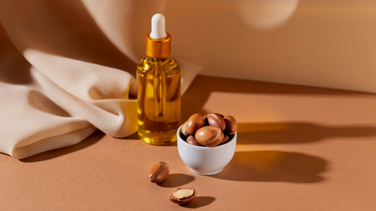 walnut Oil For Skin: வால்நட் எண்ணெயை சருமத்தில் தடவினால் என்னாகும் தெரியுமா?