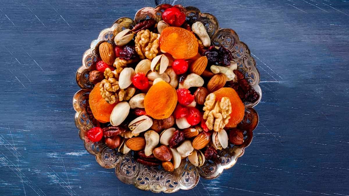 Dry Fruits Tips: உலர் பழங்களை இப்படி சாப்பிட்டால் அதீத நன்மைகள்