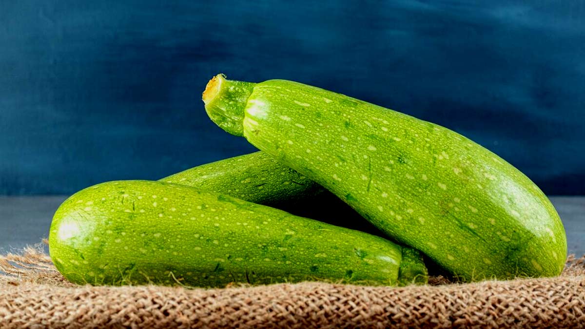 Ash Gourd Benefits: வெண்பூசணி தரும் பல்வேறு அற்புத நன்மைகள் என்னென்ன  தெரியுமா? | Ash Gourd Benefits In Tamil | Onlymyhealth Tamil