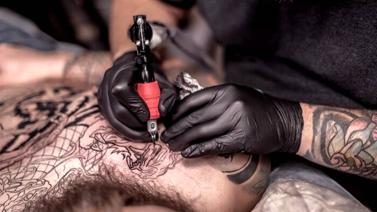 Tattoo Side Effects: டாட்டூ போட்டால் புற்றுநோய் வருமா? உண்மை இதோ!