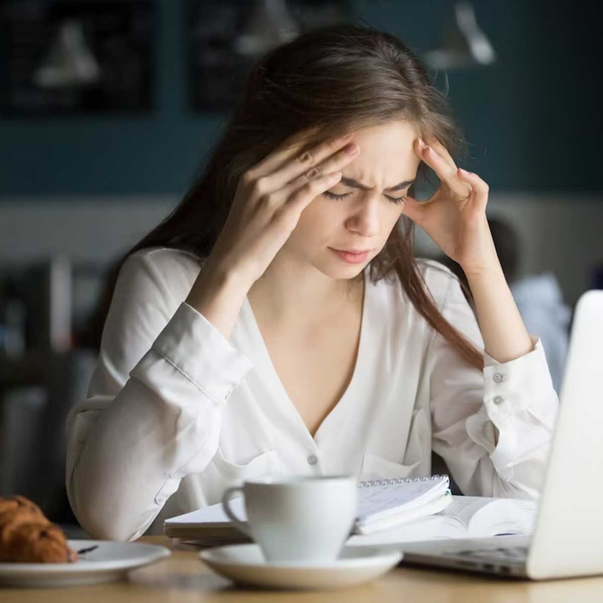 Caffeine Headache: உங்களுக்கு காஃபி குடிச்சா தலைவலி வருதா? அப்போ இதுதான் காரணம்!
