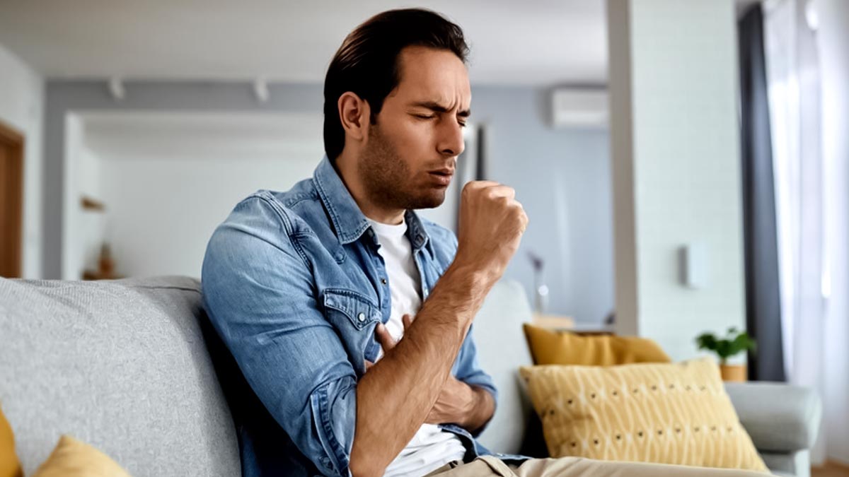 Lung Cancer Symptoms: தொடர் இருமல் புற்றுநோயை ஏற்படுத்துமா? நிபுணர்கள் கூறும் விளக்கம்