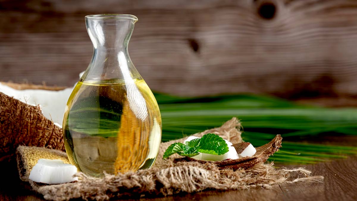 Natural Hair Oil: முடி கொட்டும் கவலை இனி வேண்டாம்.. இயற்கை முறை தீர்வு இதோ!