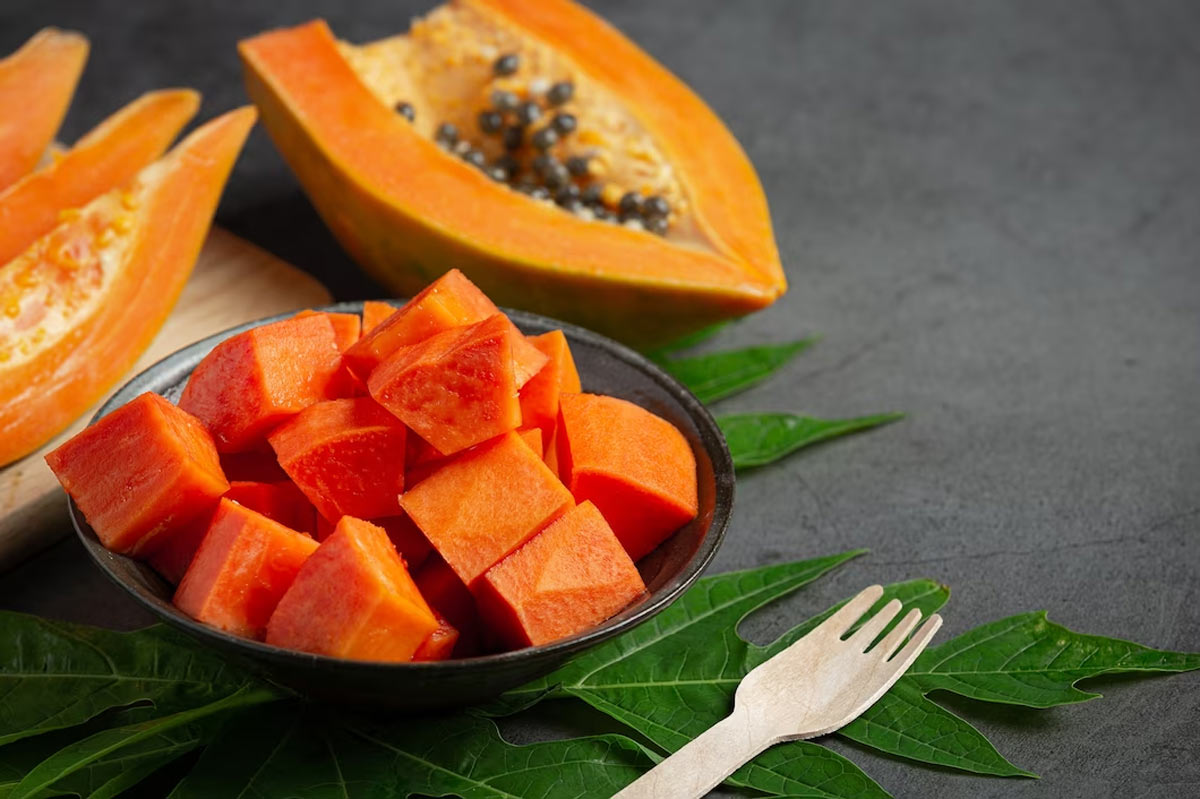 Papaya in Summer: கோடைக்காலத்தில் பப்பாளி சாப்பிடலாமா? அப்படி சாப்பிட்டா என்ன மாற்றங்கள் நடக்கும்?