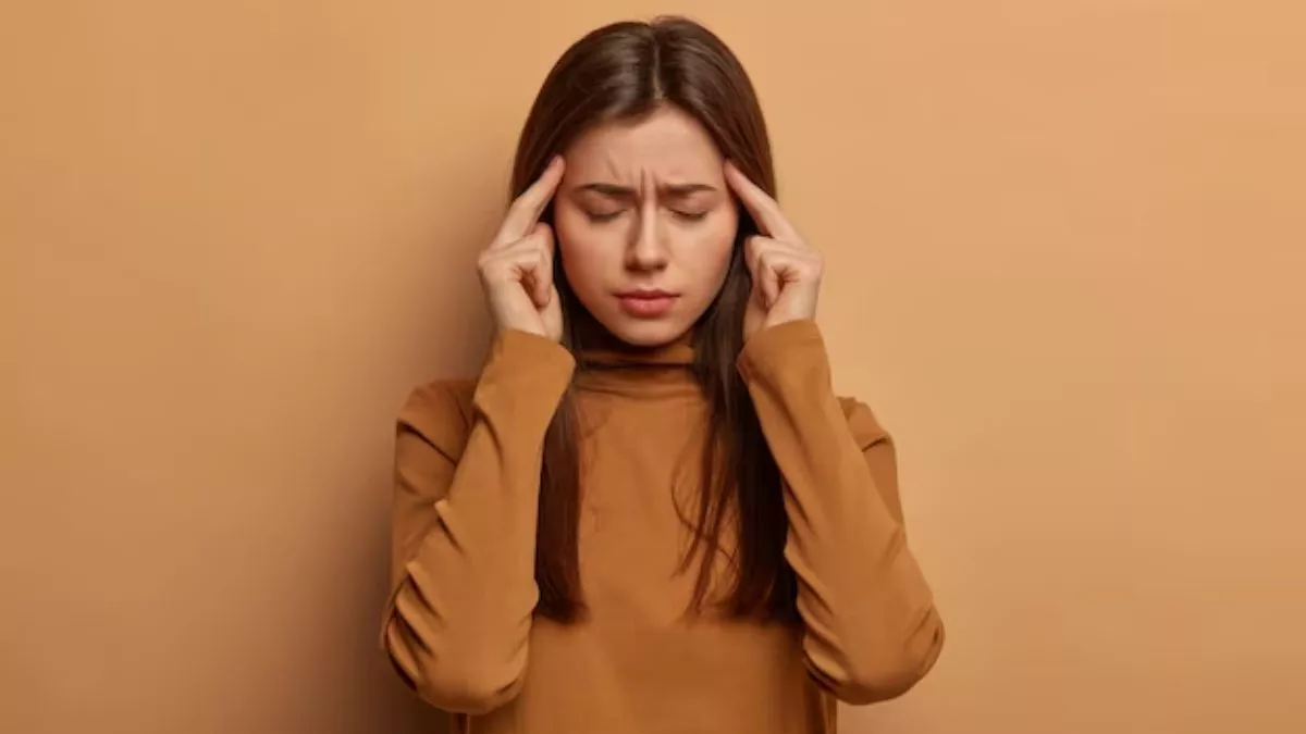 Causes of Memory Loss: எந்த வைட்டமின் குறைபாடு நினைவாற்றலை பலவீனப்படுத்தும்? நிபுணர்கள் கூறுவது இங்கே!