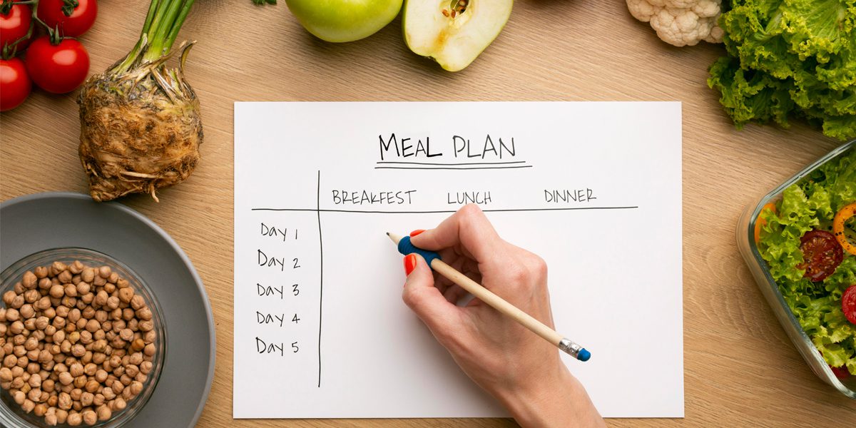 Diet Plan: உங்க வயதுக்கு ஏற்ப தினமும் எவ்வளவு கலோரிகளை உட்கொள்ள வேண்டும்? இதோ முழு விவரம்