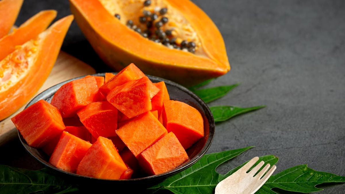 Papaya Benefits: வெறும் வயிற்றில் பப்பாளி சாப்பிடுங்க. என்னென்ன நன்மைகள் கிடைக்கும் பாருங்க