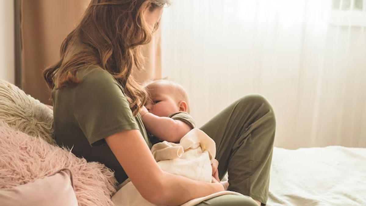 Dancer Hand Breastfeeding: குழந்தைக்கு தாய்ப்பால் கொடுப்பதில் சிக்கலா? இந்த நிலையில் கொடுங்க