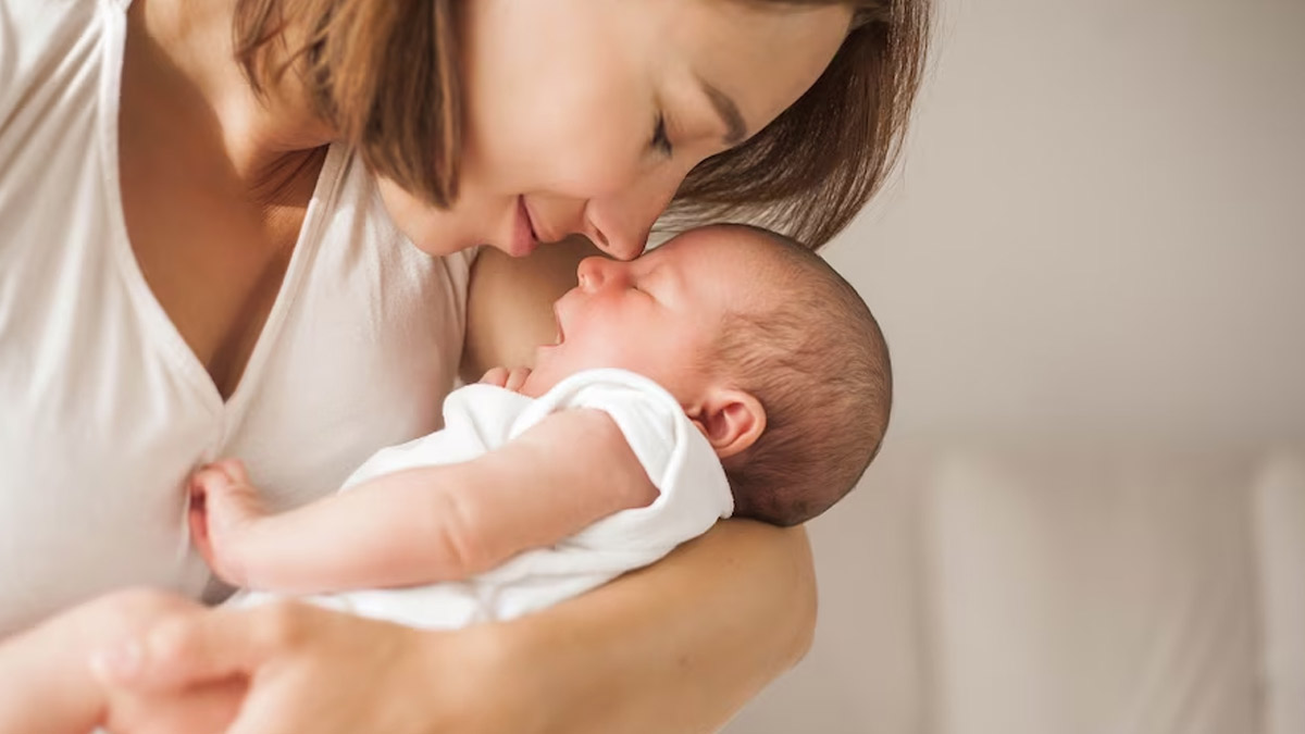 Premature Baby Care Tips: குறைமாத குழந்தைகளைப் பராமரிக்க பெற்றோர்களுக்கான சில குறிப்புகள்