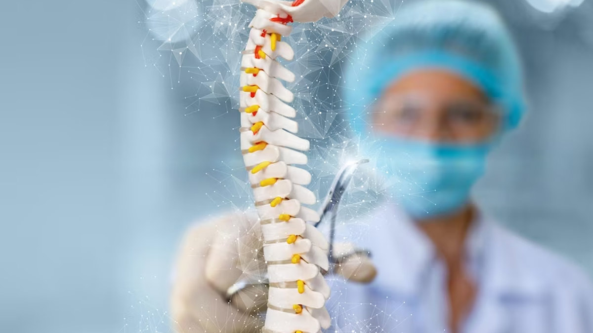 Spine Cancer Symptoms: முதுகெலும்பு புற்றுநோய் அறிகுறிகளும், அதன் சிகிச்சை முறைகளும்