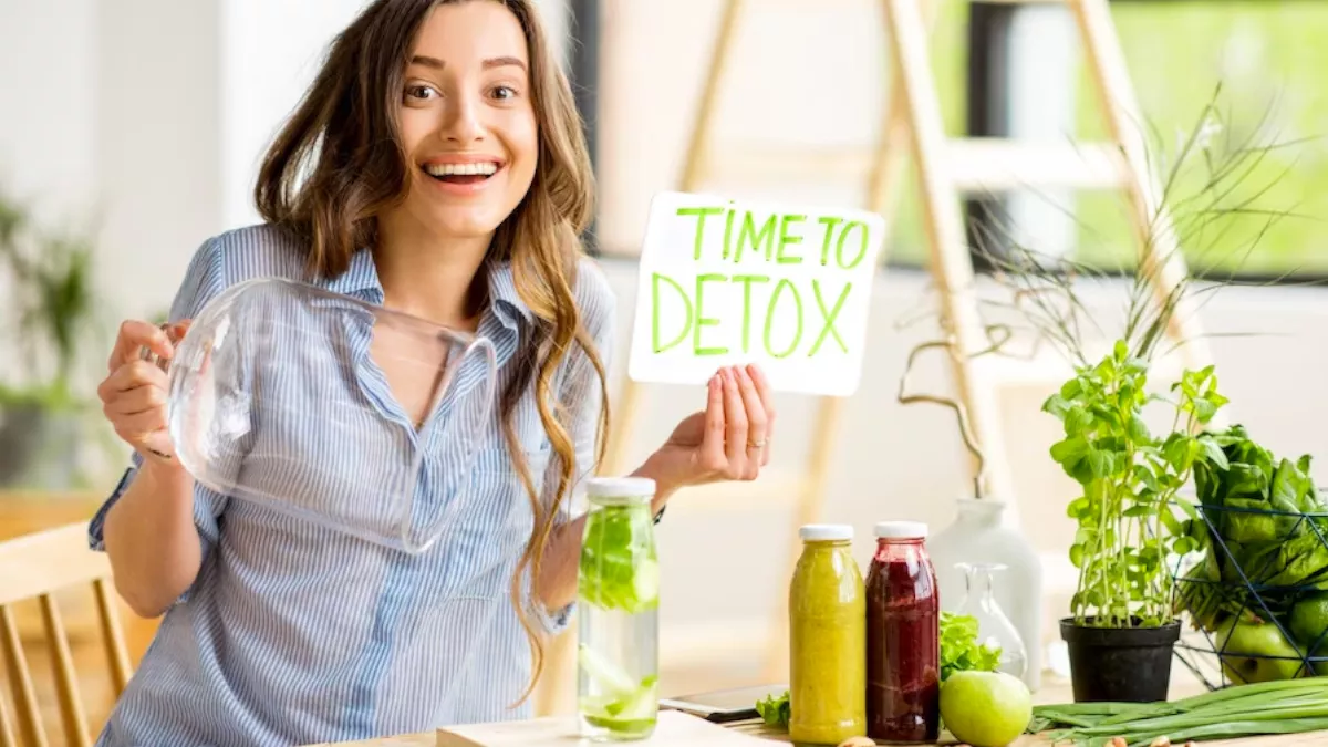 Full Body Detox: உங்க முழு உடலையும் டீடாக்ஸ் செய்ய இந்த 10 எளிய இயற்கை வைத்தியங்களை பின்பற்றுங்க!