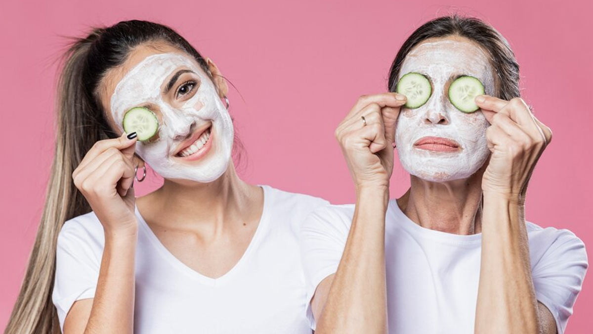 Skin care Tips: வீட்டில் செய்த ஃபேஸ் பேக்கைப் பயன்படுத்துவதற்கு முன் இந்த விஷயங்களை கவனிக்கவும்!
