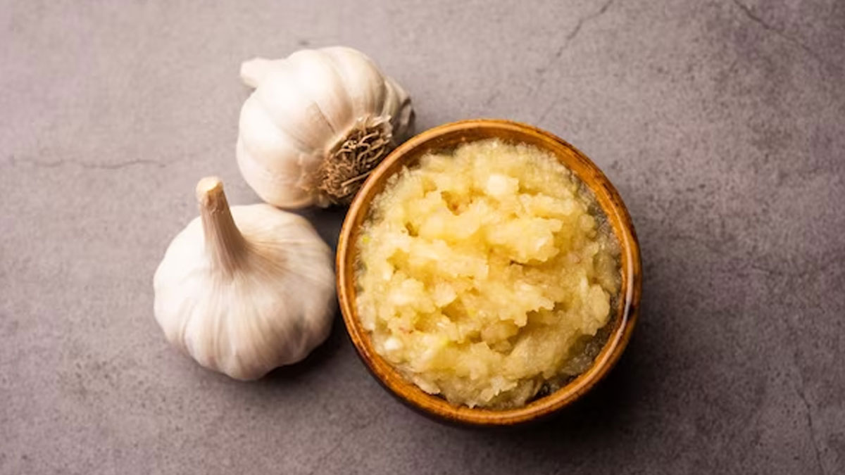 பேக் செய்யப்பட்ட இஞ்சி பூண்டு பேஸ்ட் உடலுக்கு நல்லதா? உணவியில் நிபுணர் கருத்து!