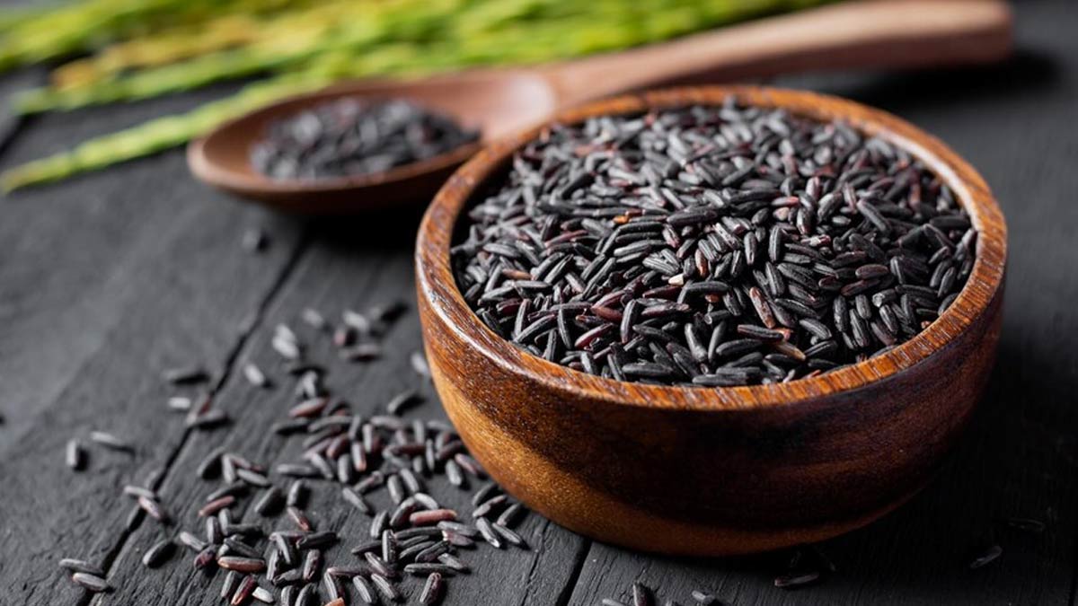 Black Rice Benefits: கருப்பு அரிசி சாப்பிடுவதில் என்னென்ன நன்மைகள் இருக்கும் தெரியுமா?