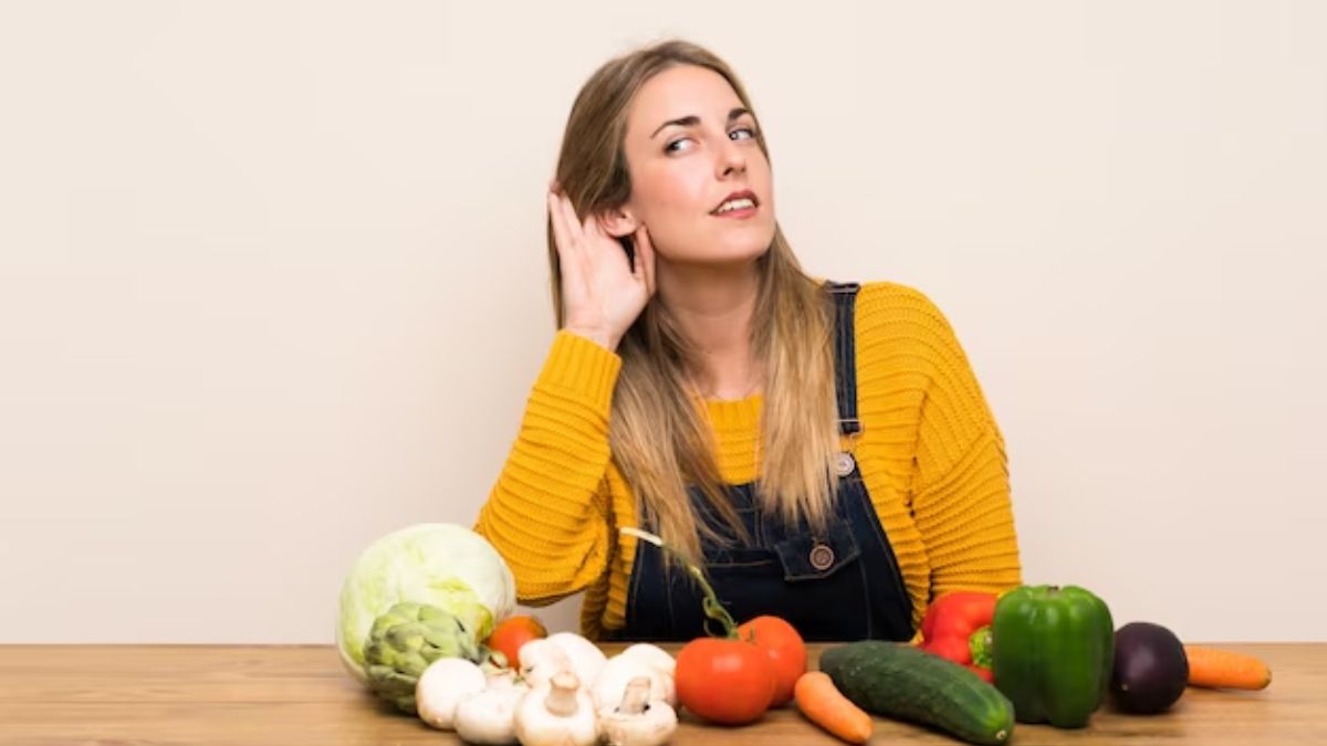 Ear Healthy Foods: எவ்வளவு வயசானாலும் காது தெளிவா கேட்க இந்த உணவு எடுத்துக்கோங்க.