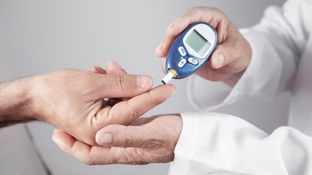Diabetes : சர்க்கரை நோயாளிகள் கவனத்திற்கு… இந்த பழங்களை தொட்டுக்கூட பார்க்கக்கூடாது!