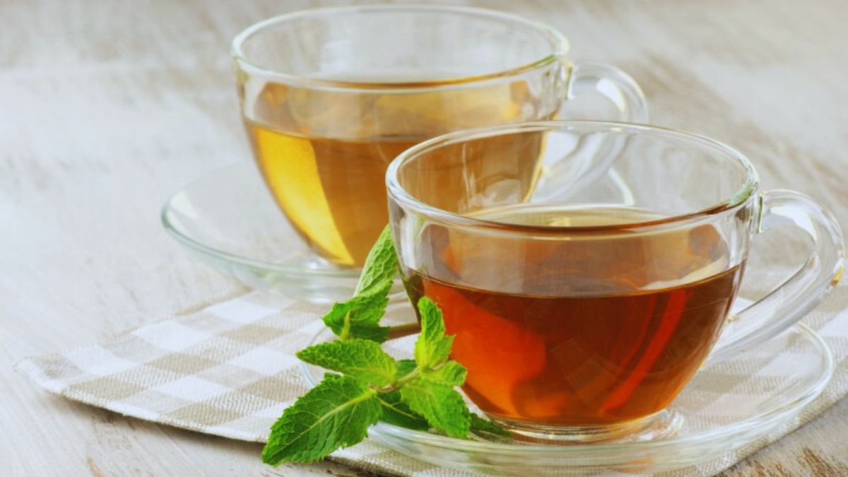 Green Tea vs Black Tea: உடல் எடையை குறைக்க எது நல்லது - பிளாக் டீ அல்லது கிரீன் டீ?