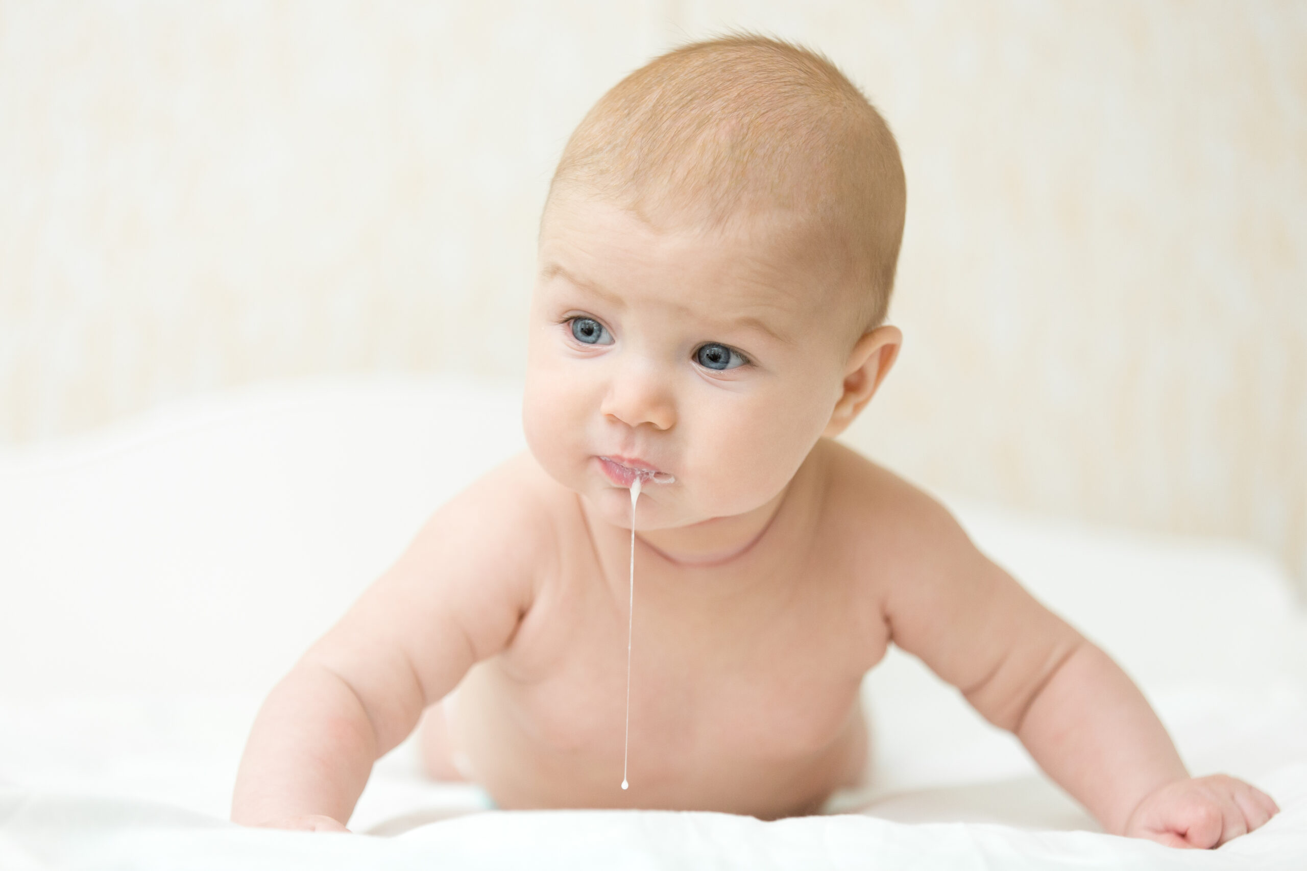 Baby Vomiting உங்க குழந்தை பால் குடித்ததும் அதை வாந்தி எடுக்கிறதா