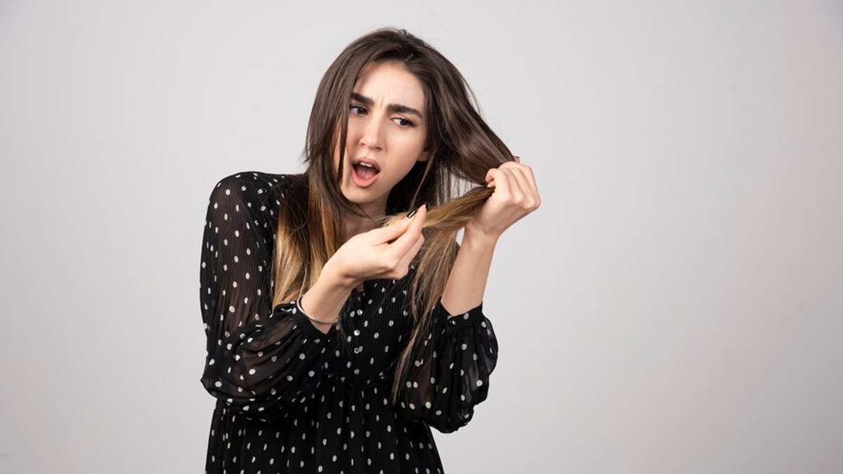 Hair Loss: என்ன செய்தாலும் முடி உதிர்வை கட்டுப்படுத்த முடியவில்லையா? அப்போ இதை செய்யுங்க!!